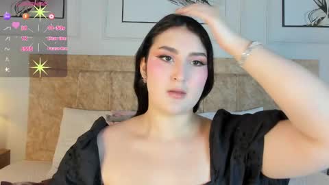 zoe_moon__ online show from May 18, 2:34 pm
