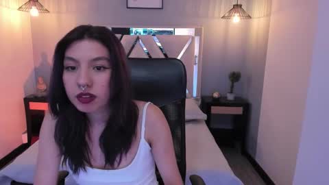 Snapshot of zoe_moreau chatting on February 19, 8:16 pm zoe_moreau online show from February 19, 8:16 pm