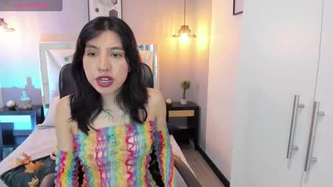 Snapshot of zoe_moreau chatting on March 17, 8:12 pm zoe_moreau online show from March 17, 8:12 pm