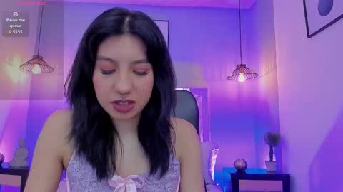 Snapshot of zoe_moreau chatting on March 25, 8:04 pm zoe_moreau online show from March 25, 8:04 pm