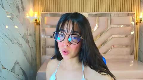 Zoe  online show from October 10, 3:27 am