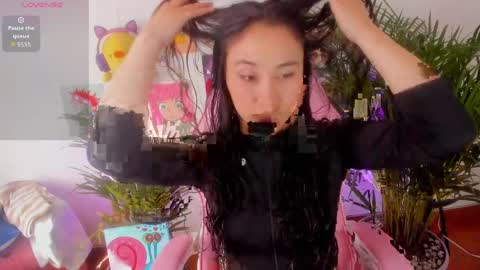 Snapshot of zoe_ray_y chatting on April 6, 8:21 pm zoe_ray_y online show from April 6, 8:21 pm