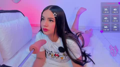 Snapshot of zoe_rivers chatting on May 8, 6:02 pm Zoe online show from May 8, 6:02 pm
