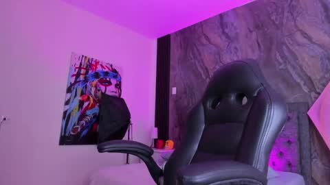 zoe_rosse00 online show from September 21, 7:37 pm