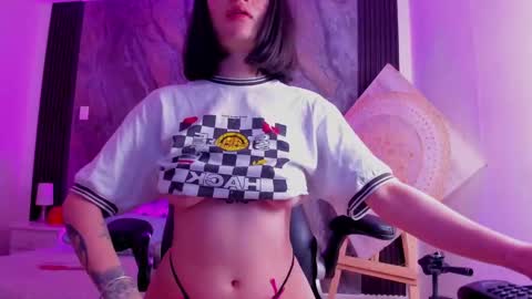 zoe_rosse00 online show from September 27, 11:48 am