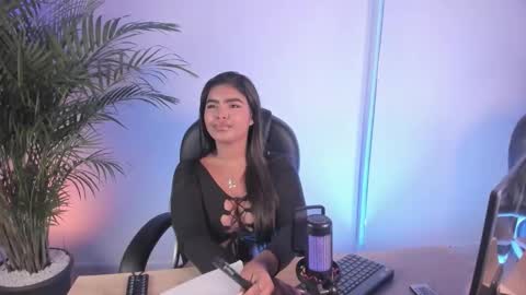 Zoe online show from February 8, 2:59 am