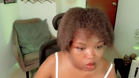 Snapshot of zoe_salddana chatting on March 14, 2:22 pm zoe_salddana online show from March 14, 2:22 pm