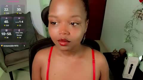 Snapshot of zoe_salddana chatting on March 25, 3:07 pm zoe_salddana online show from March 25, 3:07 pm