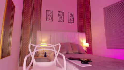 Snapshot of zoe_sky_ chatting on September 25, 11:47 am Hi guys i am Zoe online show from September 25, 11:47 am