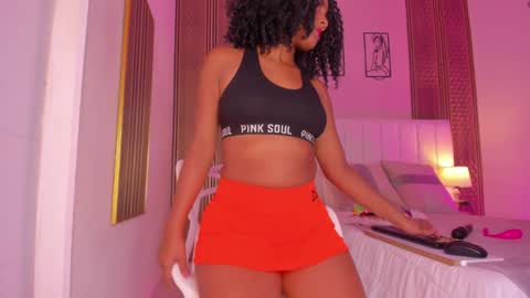 Snapshot of zoe_sky_ chatting on October 1, 11:27 am Hi guys i am Zoe online show from October 1, 11:27 am