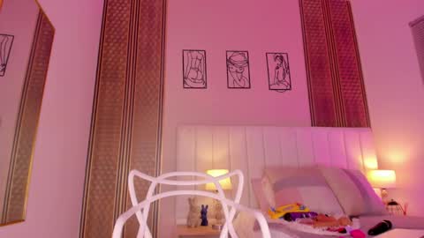 Snapshot of zoe_sky_ chatting on October 21, 11:33 am Hi guys i am Zoe online show from October 21, 11:33 am