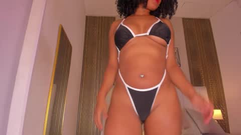 Hi guys i am Zoe  online show from March 13, 11:50 am