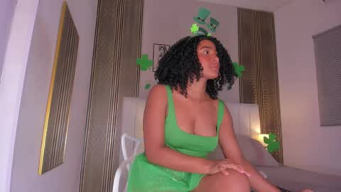 Hi guys i am Zoe  online show from March 16, 11:36 am