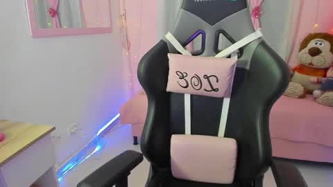 zoe_sullivan_ online show from September 25, 10:08 am