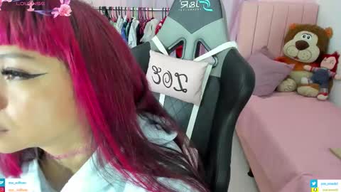 zoe_sullivan_ online show from January 18, 9:13 am