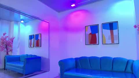 Snapshot of zoe_swan chatting on March 3, 11:27 am Zoe online show from March 3, 11:27 am