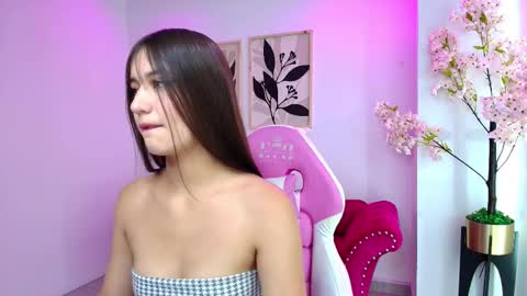 Snapshot of zoe_swan chatting on March 15, 11:16 am Zoe online show from March 15, 11:16 am