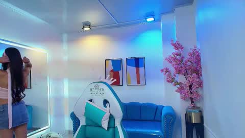 Snapshot of zoe_swan chatting on March 19, 11:14 am Zoe online show from March 19, 11:14 am