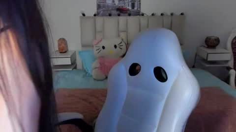 Zoe online show from September 30, 11:37 am