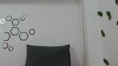 Carolina online show from October 27, 9:08 pm