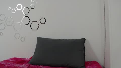 Carolina online show from November 3, 7:37 pm