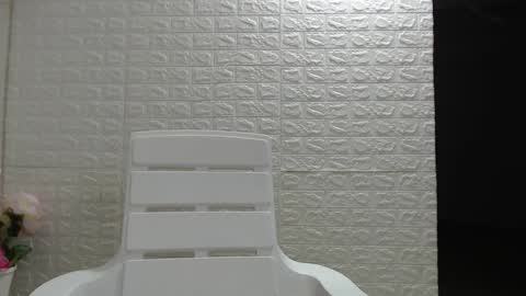 Carolina online show from December 1, 9:09 pm