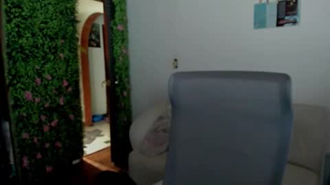 Zoe online show from October 2, 3:13 am