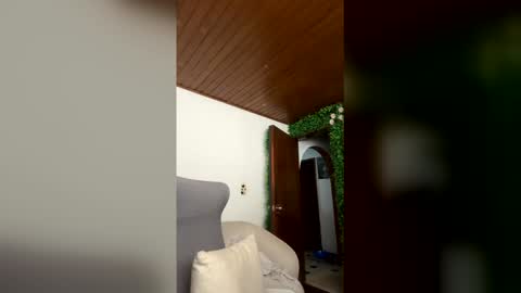 Zoe online show from January 16, 5:11 am