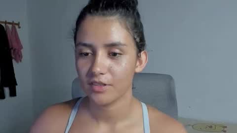 Zoe online show from May 18, 2:51 am