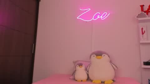 Snapshot of zoecams chatting on April 16, 9:39 pm zoecams online show from April 16, 9:39 pm