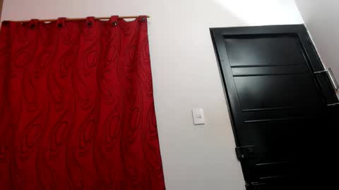 Snapshot of zoecute5817 chatting on March 11, 1:17 pm ZOE online show from March 11, 1:17 pm