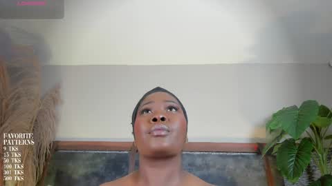 Snapshot of zoee_23 chatting on April 30, 10:54 am Zoe online show from April 30, 10:54 am