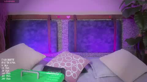 Zoe online show from June 24, 10:58 am