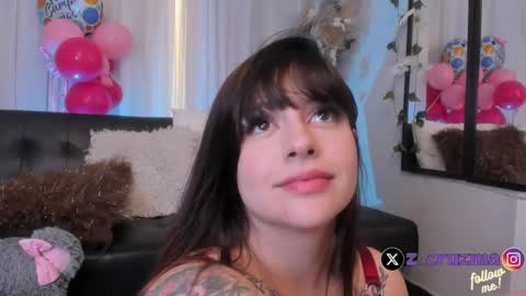 Snapshot of zoee_cruz chatting on March 5, 6:23 pm Camila online show from March 5, 6:23 pm