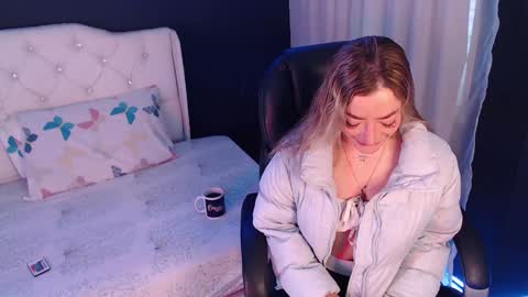 zoe online show from January 4, 11:43 am