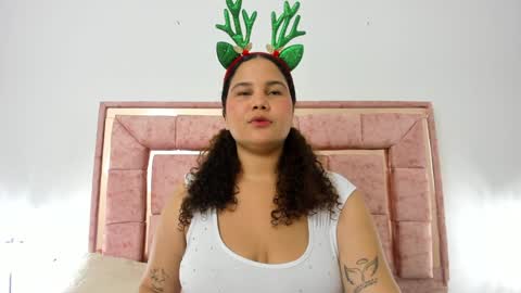 zoee online show from December 3, 6:48 am