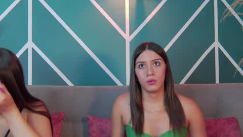 Zoe online show from December 5, 2:11 pm