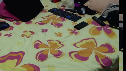 zoeecruz online show from January 22, 12:38 am