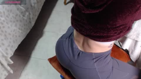 zoeecruz online show from September 18, 11:07 pm