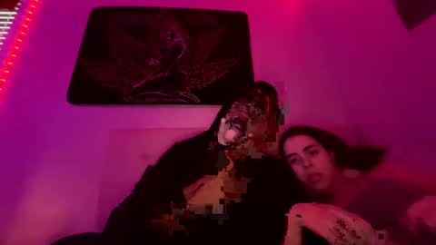 LovelyLatin25 online show from January 18, 10:28 pm