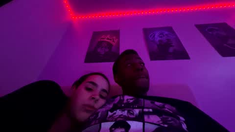 LovelyLatin25 online show from January 27, 11:54 pm
