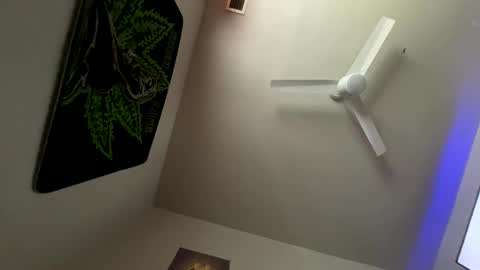 LovelyLatin25 online show from February 5, 2:26 pm