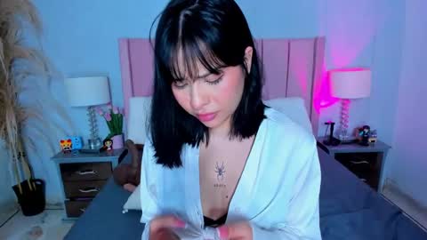 Snapshot of zoemiller32 chatting on March 6, 3:13 am CuteZoe online show from March 6, 3:13 am