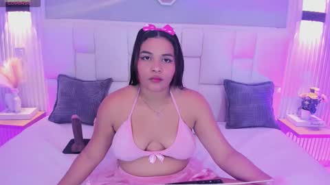 Snapshot of zoeprestonn chatting on March 29, 3:39 am Zoe online show from March 29, 3:39 am