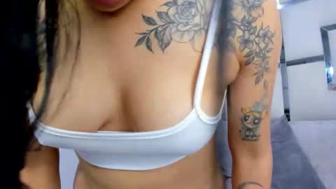 ZoeSwam online show from October 12, 1:32 pm