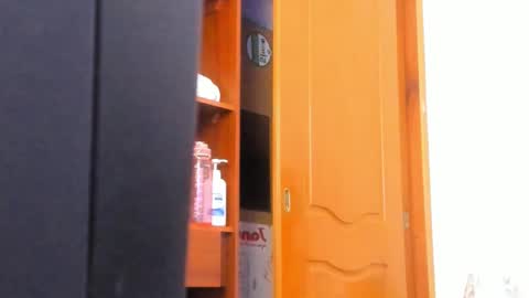Snapshot of zoeth_ruiz chatting on December 30, 12:20 pm zoeth_ruiz online show from December 30, 12:20 pm