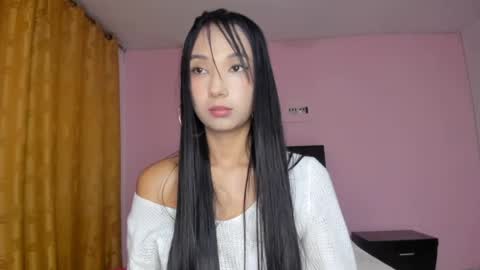 Snapshot of zoey_babyqueen19 chatting on April 1, 4:35 am Zoey online show from April 1, 4:35 am