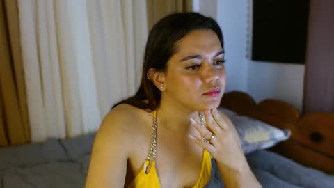 Snapshot of zoey_cummer chatting on February 17, 10:51 am zoeylicious online show from February 17, 10:51 am