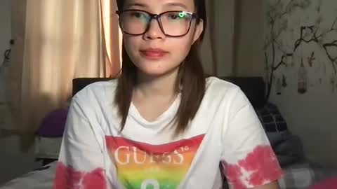 Snapshot of zoey_foryou chatting on December 22, 2:17 am zoey_foryou online show from December 22, 2:17 am