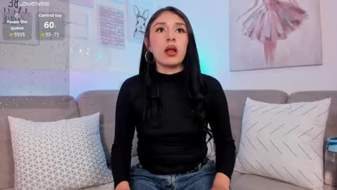 Snapshot of zoey_monroe_ chatting on May 6, 12:43 pm Zoey online show from May 6, 12:43 pm
